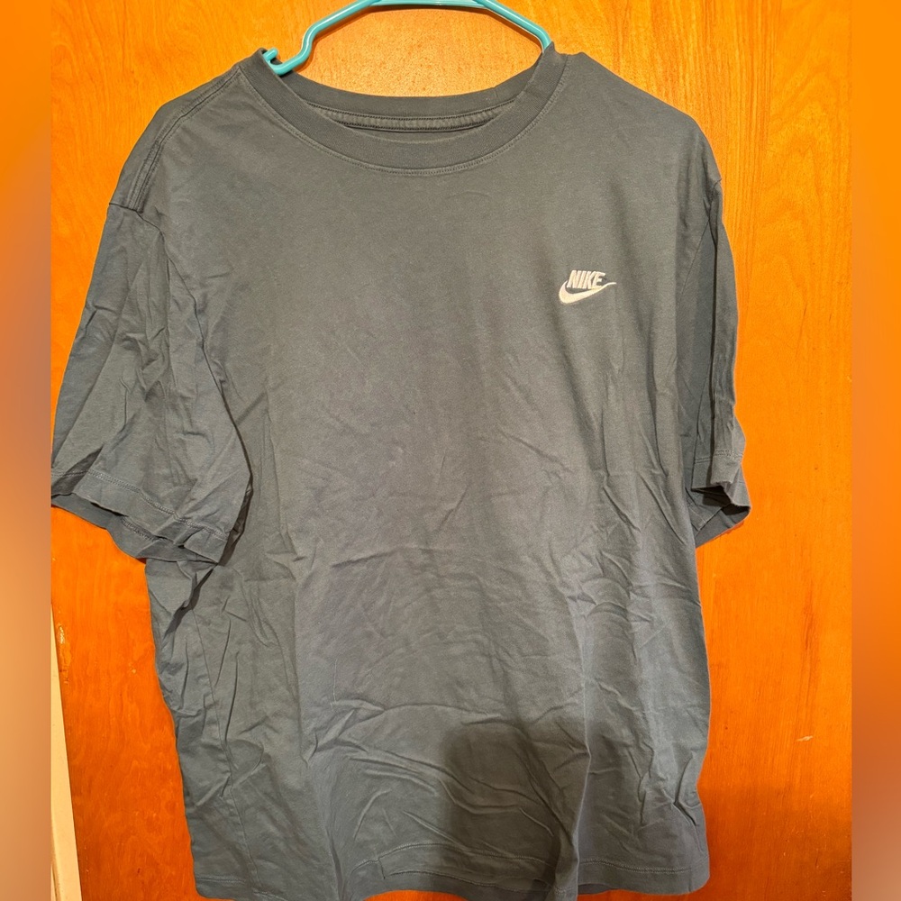 Mens nike club tee